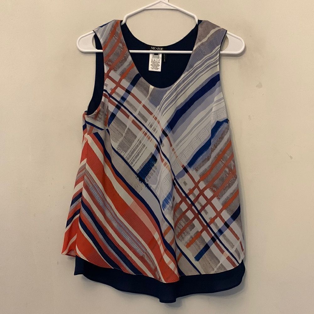 Nic + Zoe gray white sleeveless blouse with navy underlay Size S NWT - Picture 1 of 9